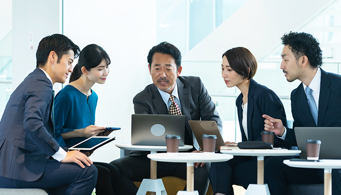 タスクフォースとは？意味や使い方、ビジネスにおける目的と役割、活用事例