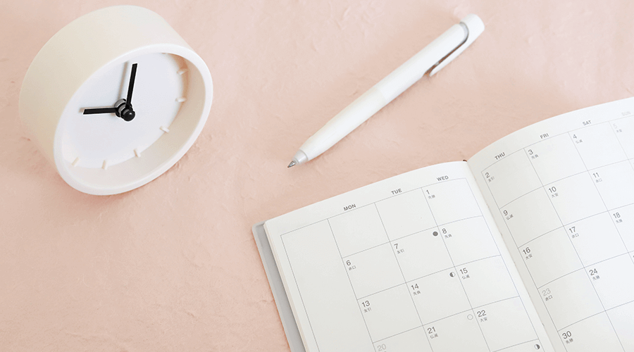 フレックスタイム制とは？コアタイム・残業・メリット・デメリット