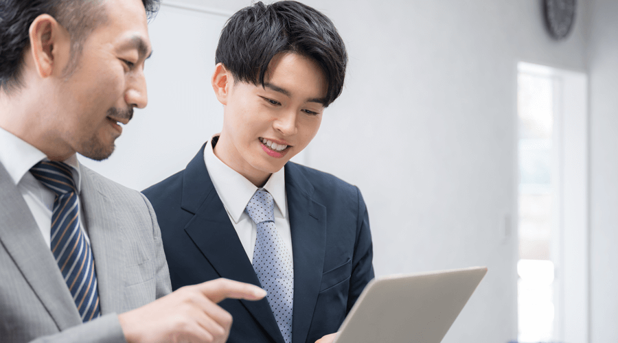 コラム『フォローアップとは？ビジネスでの意味や使い方を解説』｜人材育成・教育研修