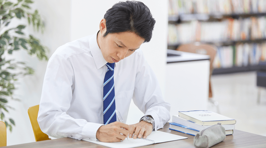 コラム『インプットとは？仕事・勉強で成果をあげるおすすめの方法』｜人材育成・教育研修