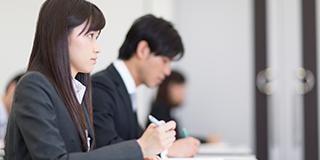 【若手向け】リスク感度の高め方 ｜
                                                                                                                                                若手社員                                                                                            ｜研修ラインナップ6